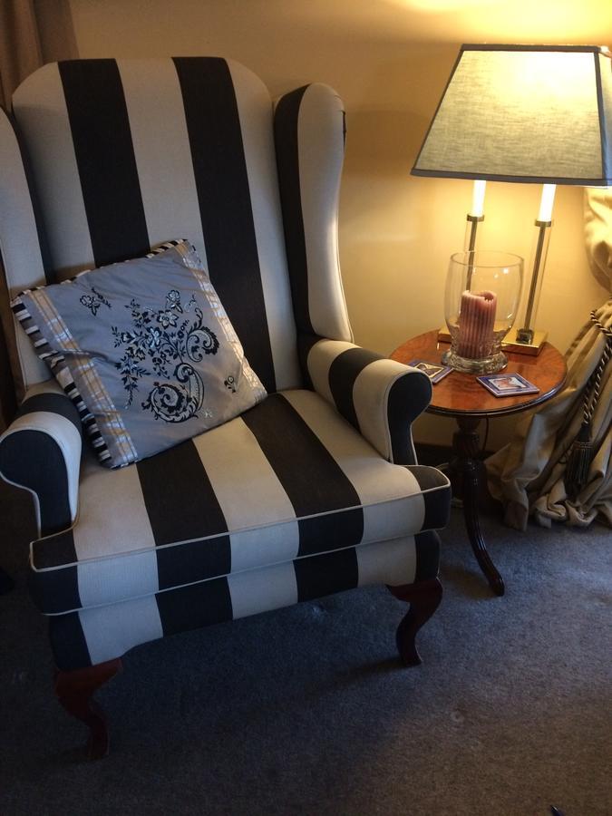 The Embassy B&B Queenstown Bagian luar foto