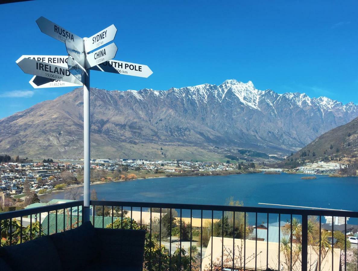 The Embassy B&B Queenstown Bagian luar foto