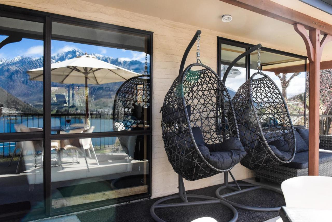 The Embassy B&B Queenstown Bagian luar foto